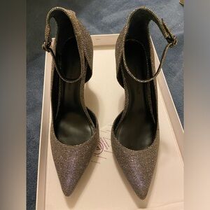 Banana Republic Shoes - New